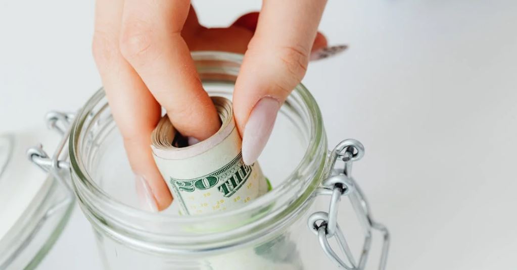 From Fragility to Fortress: Crafting an Emergency Fund